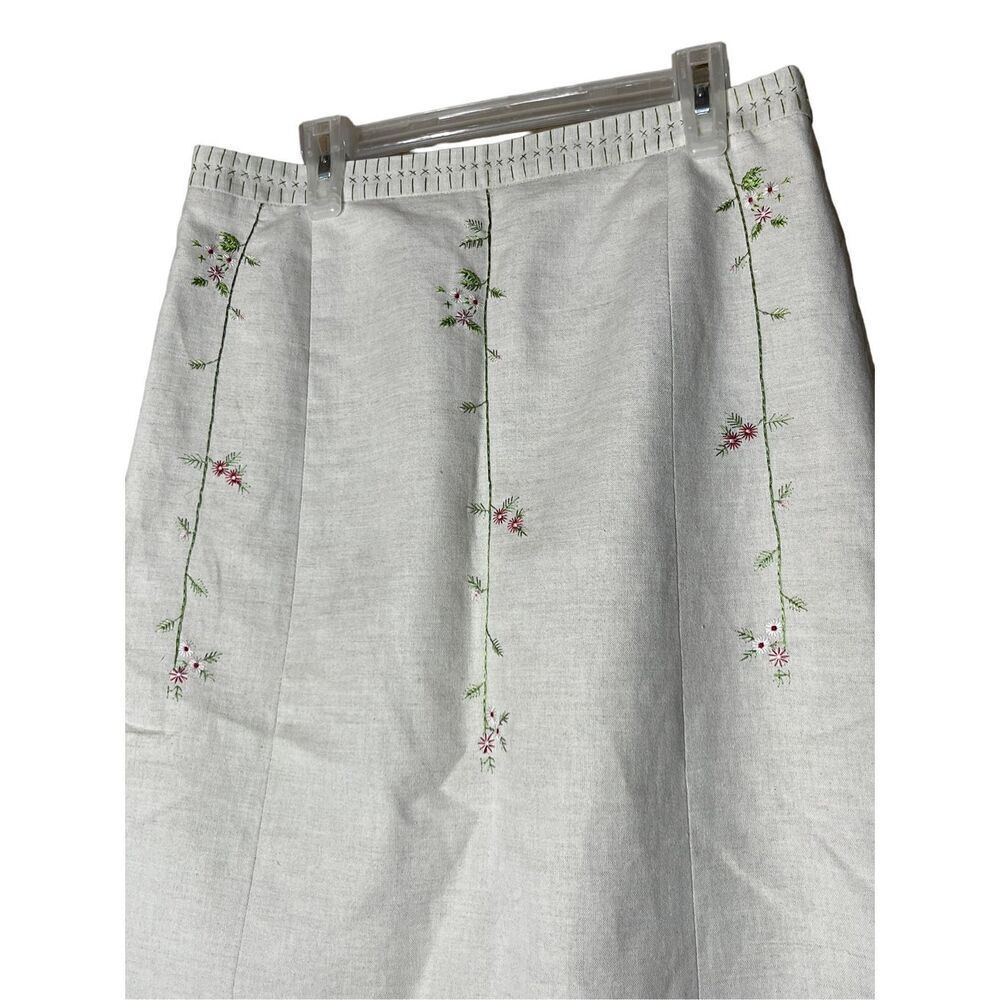 BCBG‎ Max Azria Vintage Linen Blend Embroidered Floral Skirt Size 4 - Picture 2 of 11